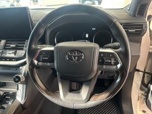 Toyota Land Cruiser 300 3.3D ZX - Image 8