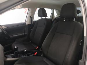 Volkswagen Polo hatch 1.0TSI Comfortline - Image 25