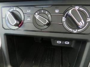 Volkswagen Polo 1.0 TSI Life DSG - Image 19