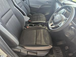 Nissan Magnite 1.0 Acenta AMT - Image 5