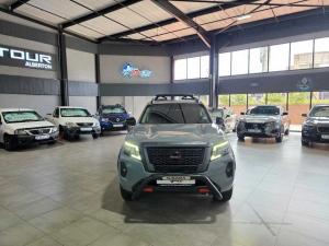 Nissan Navara 2.5DDTI PRO-2X automatic D/C - Image 2