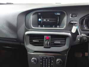 Volvo V40 Cross Country T4 Momentum auto - Image 11