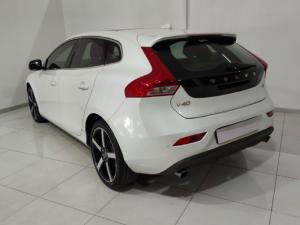 Volvo V40 Cross Country T4 Momentum auto - Image 3