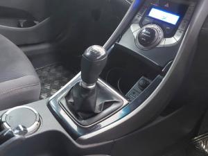 Hyundai Elantra 1.6 Premium - Image 12