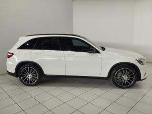 Mercedes-Benz GLC GLC220d 4Matic AMG Line - Image 6