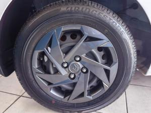 Hyundai i20 1.4 Motion auto - Image 11