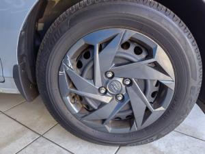 Hyundai i20 1.4 Motion auto - Image 8