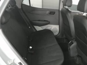 Hyundai Grand i10 1.2 Executive sedan manual - Image 7