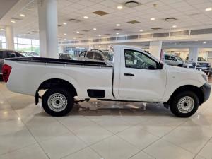 Nissan Navara 2.5DDTi single cab XE - Image 2