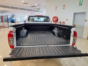 Nissan Navara 2.5DDTi single cab XE - Image 4