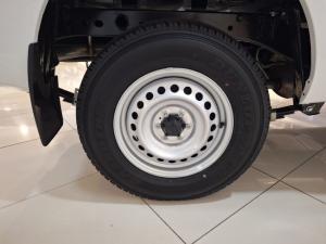 Nissan Navara 2.5DDTi single cab XE - Image 8
