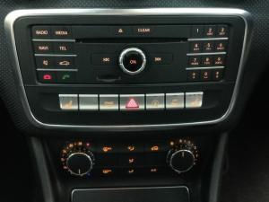 Mercedes-Benz A-Class A200 Style auto - Image 8