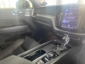 Volvo XC60 D4 AWD R-Design - Image 14