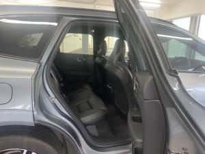 Volvo XC60 D4 AWD R-Design - Image 8