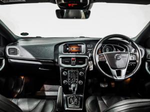 Volvo V40 Cross Country T4 Inscription auto - Image 13