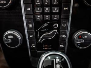 Volvo V40 Cross Country T4 Inscription auto - Image 16