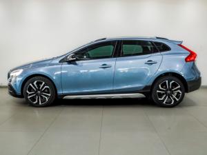 Volvo V40 Cross Country T4 Inscription auto - Image 3
