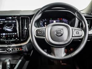 Volvo XC60 B5 AWD Essential - Image 18