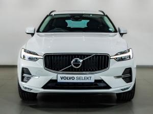 Volvo XC60 B5 AWD Essential - Image 2