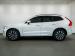 Volvo XC60 B5 AWD Essential - Thumbnail 3