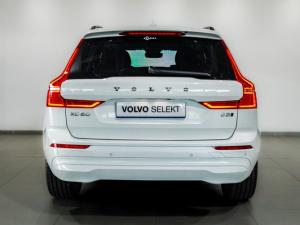 Volvo XC60 B5 AWD Essential - Image 6