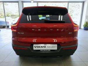 Volvo XC40 B4 Plus Dark - Image 10