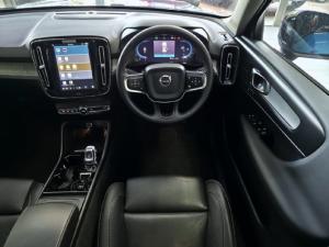 Volvo XC40 B4 Ultimate Dark - Image 15