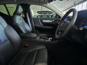 Volvo XC40 B4 Ultimate Dark - Image 16
