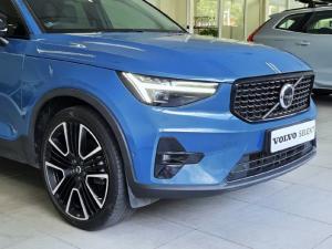 Volvo XC40 B4 Ultimate Dark - Image 2
