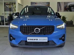 Volvo XC40 B4 Ultimate Dark - Image 3