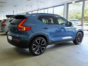 Volvo XC40 B4 Ultimate Dark - Image 8