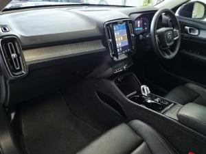 Volvo XC40 B4 Ultimate Dark - Image 9
