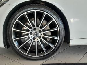 Mercedes-Benz C-Class C200 AMG Line auto - Image 3