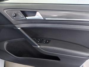Volkswagen Golf GTD - Image 19