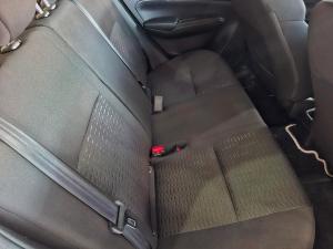 Suzuki Swift 1.2 GL+ manual - Image 12
