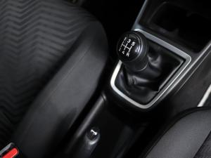 Suzuki Swift 1.2 GL manual - Image 12