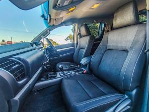 Toyota Hilux 2.4GD-6 double cab 4x4 Raider auto - Image 11