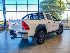Toyota Hilux 2.4GD-6 double cab 4x4 Raider auto - Image 3