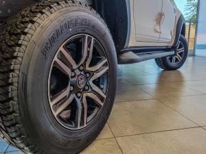 Toyota Hilux 2.4GD-6 double cab 4x4 Raider auto - Image 7