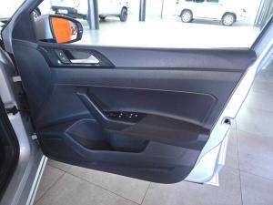 Volkswagen Polo 1.0 TSI Life DSG - Image 15