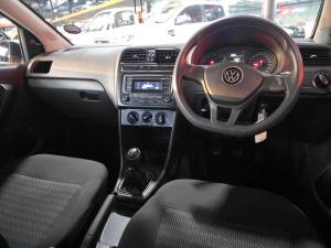Volkswagen Polo Vivo 1.4 Trendline - Image 10