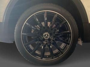 Mercedes-Benz GLB GLB220d 4Matic Progressive - Image 13