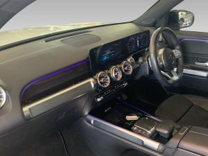 Mercedes-Benz GLB GLB220d 4Matic Progressive - Image 16