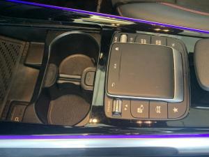 Mercedes-Benz GLB GLB220d 4Matic Progressive - Image 19