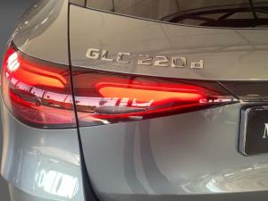 Mercedes-Benz GLC GLC220d 4Matic Avantgarde - Image 14