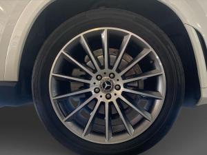 Mercedes-Benz GLE GLE300d 4Matic - Image 17