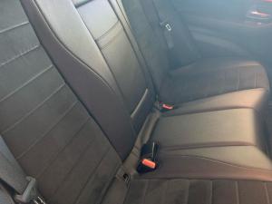 Mercedes-Benz GLE GLE300d 4Matic - Image 18