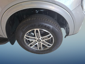 Ford Everest 2.0 BiTurbo XLT - Image 6