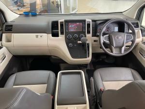Toyota Quantum 2.8 SLWB bus 14-seater GL auto - Image 6