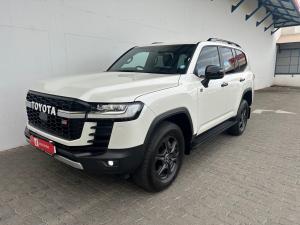 Toyota Land Cruiser 300 3.3D GR-Sport - Image 15